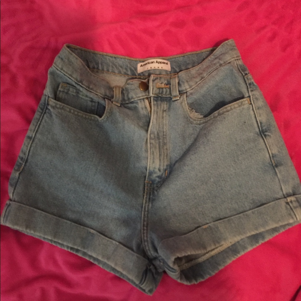 American Apparel Shorts😎